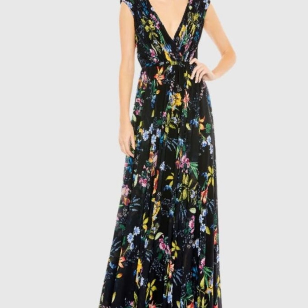 Ieena for Mac Duggal Black Multicolor Pleated Floral Cap Sleeve A Line Gown